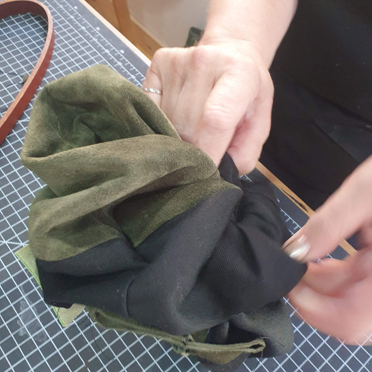 Hands of Tym Course 'Bag in a Day' Practical Leather Course Mini Bucket Bag