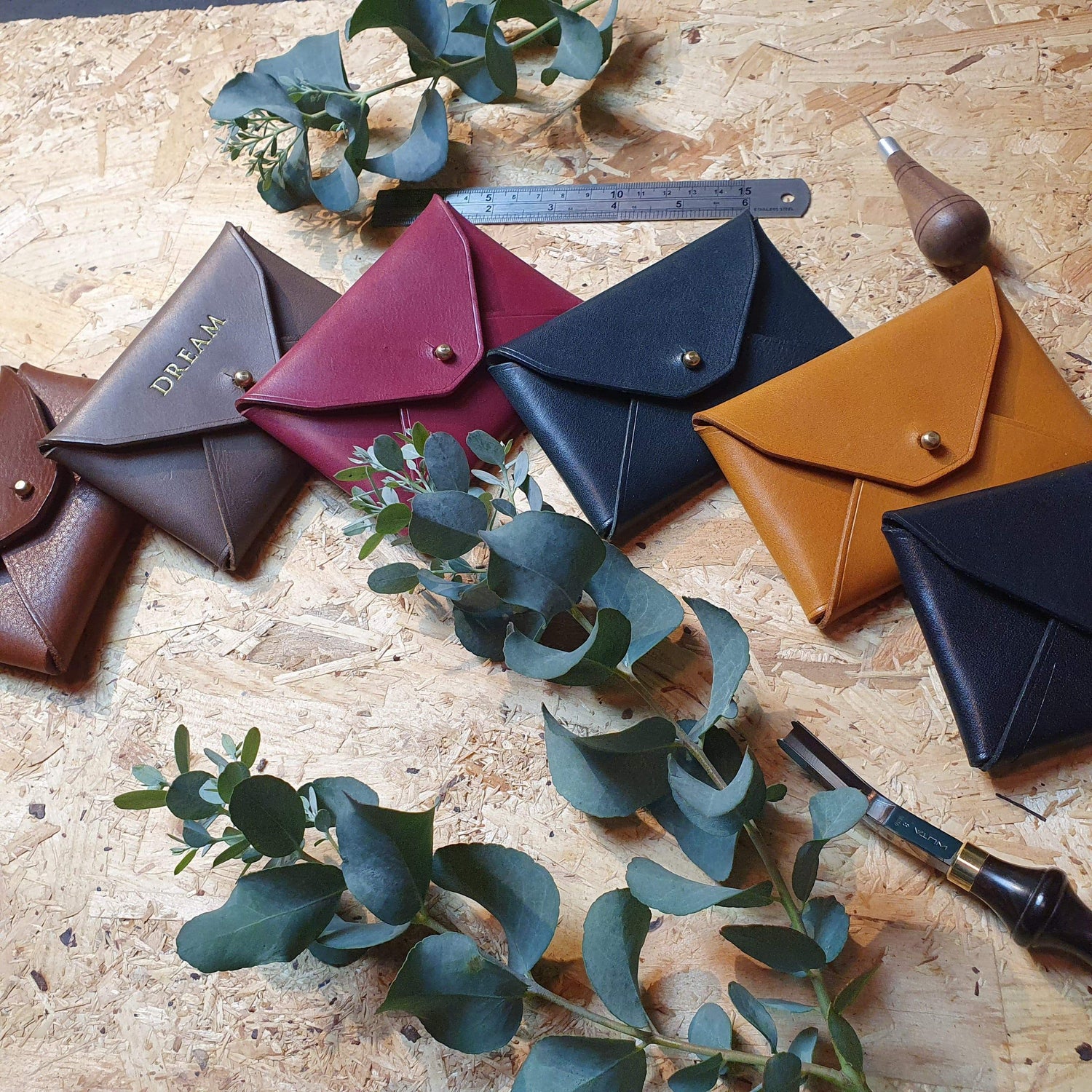 Hands of Tym 'Holly' Bespoke Handmade Custom Leather Purse