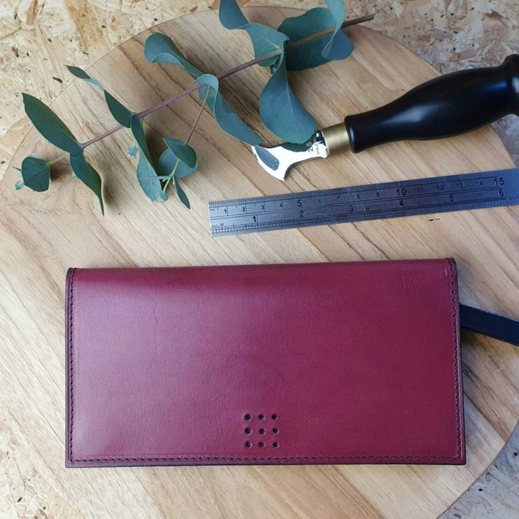 Hands of Tym SLG 'Juniper' Bespoke Handmade Long Leather Purse with zip