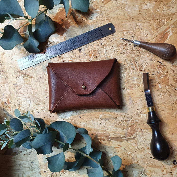 Hands of Tym Tan / Gold stud 'Holly' Bespoke Handmade Custom Leather Purse