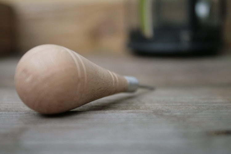 Hands of Tym Tools and Supplies British handmade diamond tipped stitching awl for leather craft