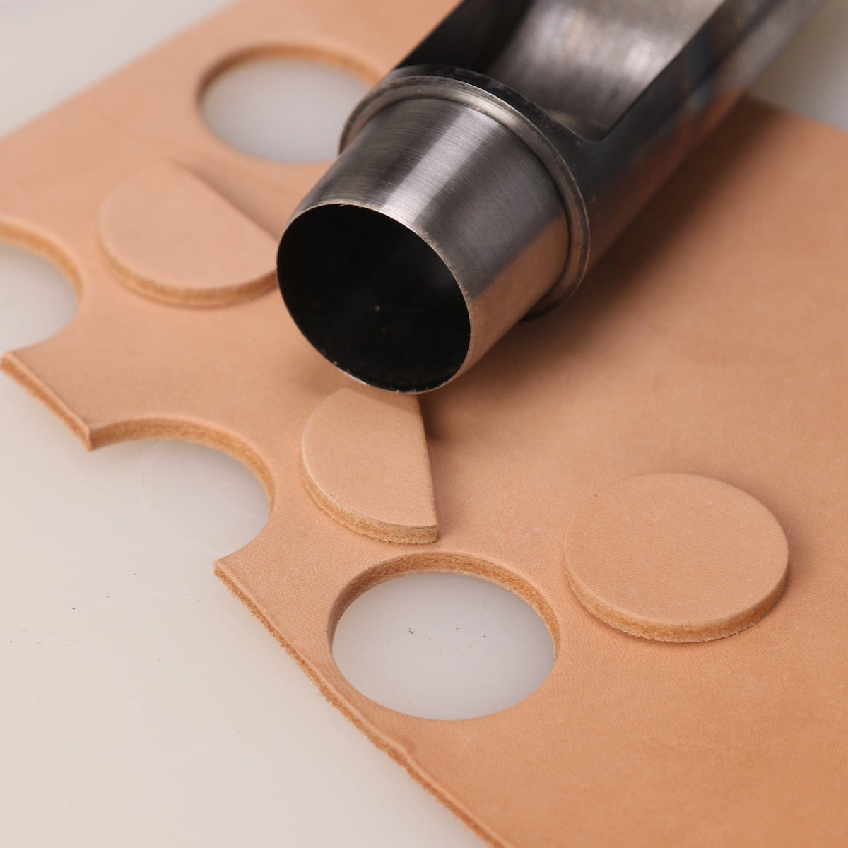 Wuta Tools and Supplies Handheld Precision Hollow Hole Punch for Leather Crafting