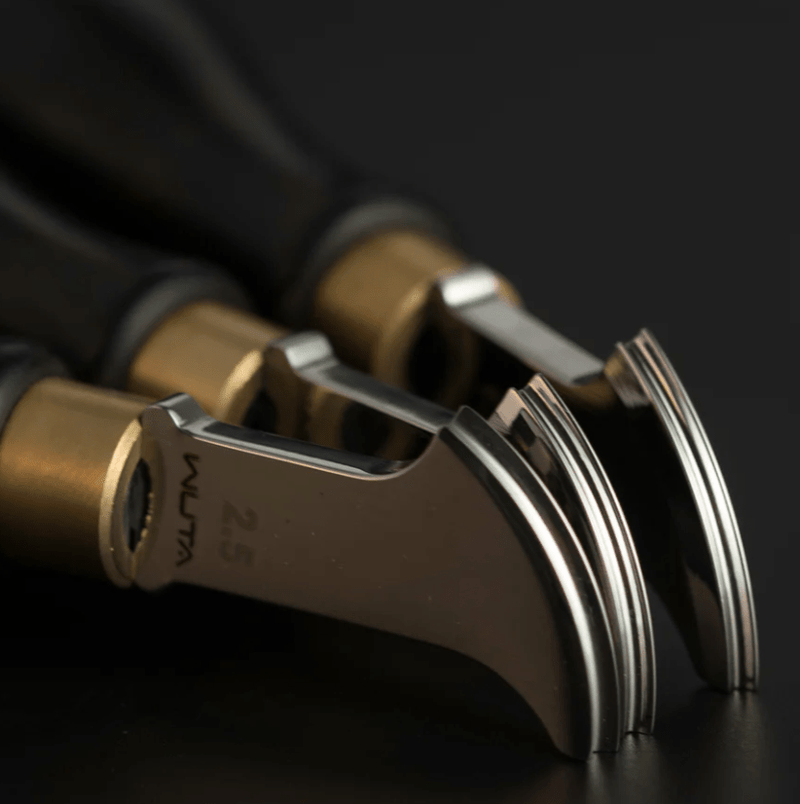 Wuta Tools and Supplies Leather craft edge creaser - stainless steel with wooden handle