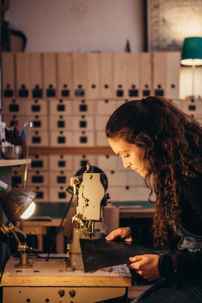 Hands of Tym Course 1 hour 1-2-1 ONLINE Practical Leather Tuition with Georgie Tym