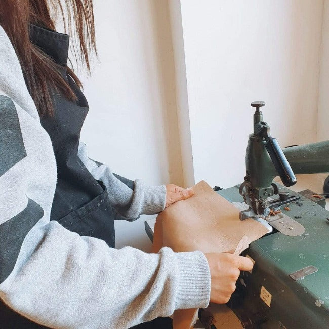 Hands of Tym Course Craft it Yourself Belt Course - A Practical Leather Course
