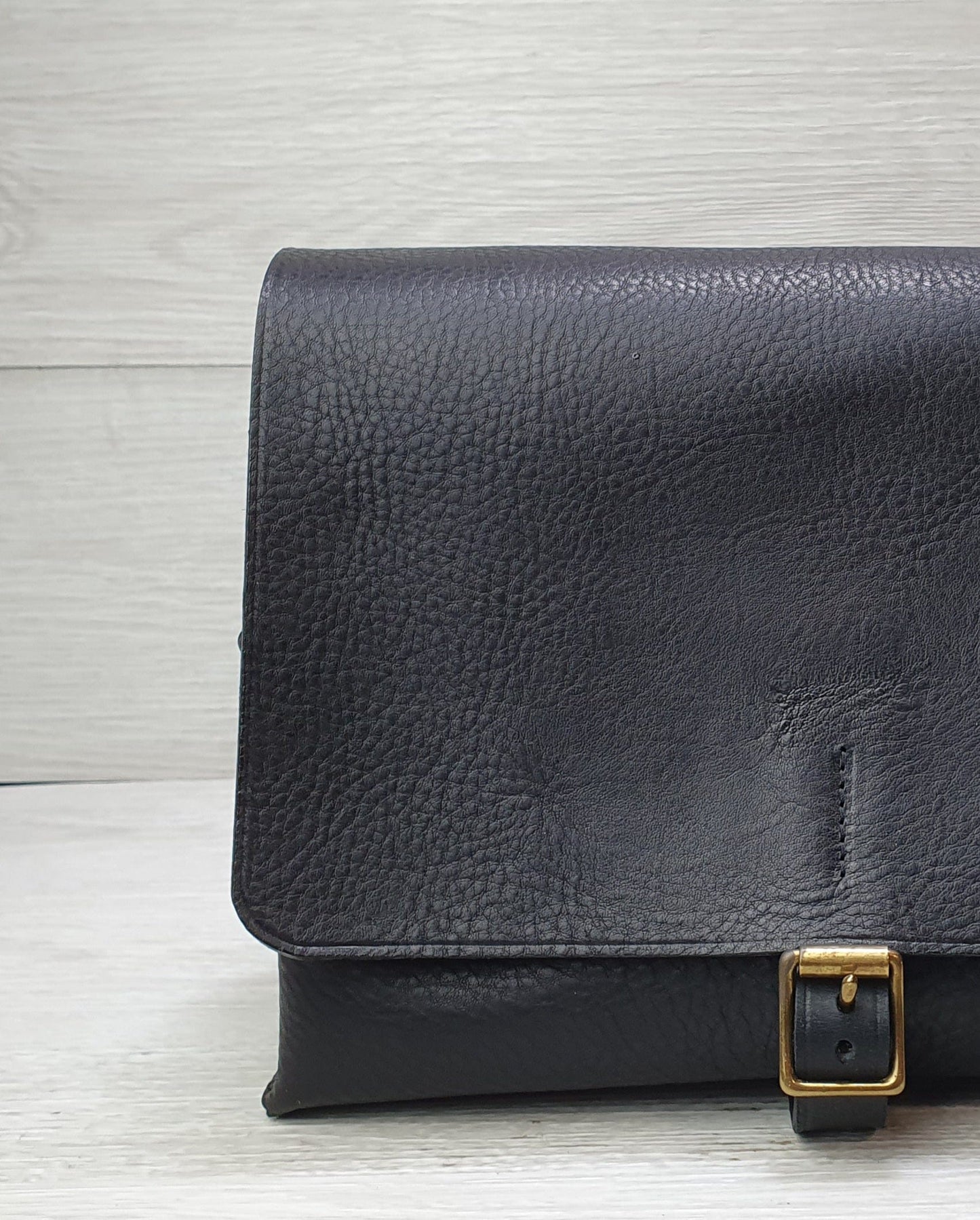 Hands of Tym Handbags 'Hickory Satchel' Bespoke Handmade Luxury Leather Cross Body Bag Black