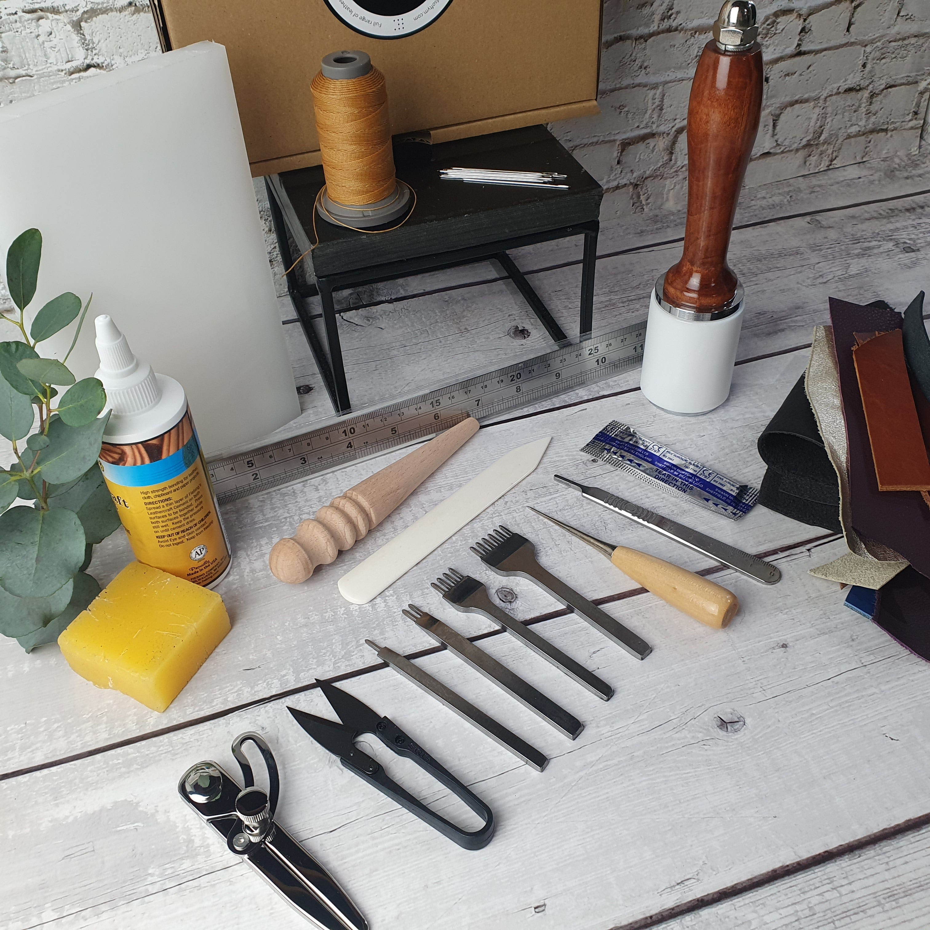 Starter Leather craft tool kit – Hands of Tym